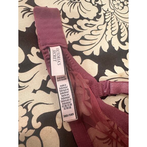 Victoria’s Secret plus size lined Demi bra - Picture 2 of 3